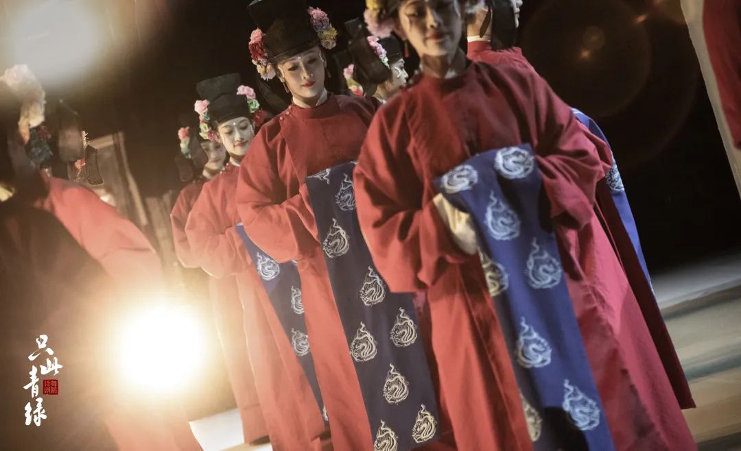 虎年春晚舞剧《只此青绿》2022上岸非凡国际剧院院线_非凡国际|文化金融|艺术教育|文化旅游
